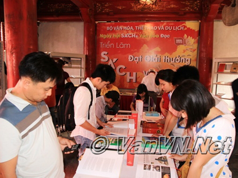 Văn chương v&agrave; đỉnh cao